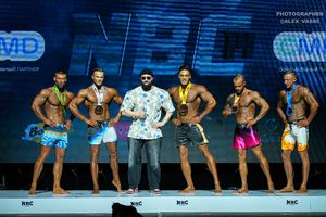 MAN'S PHYSIQUE +179